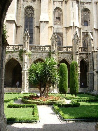 Innenhof der Kathedrale